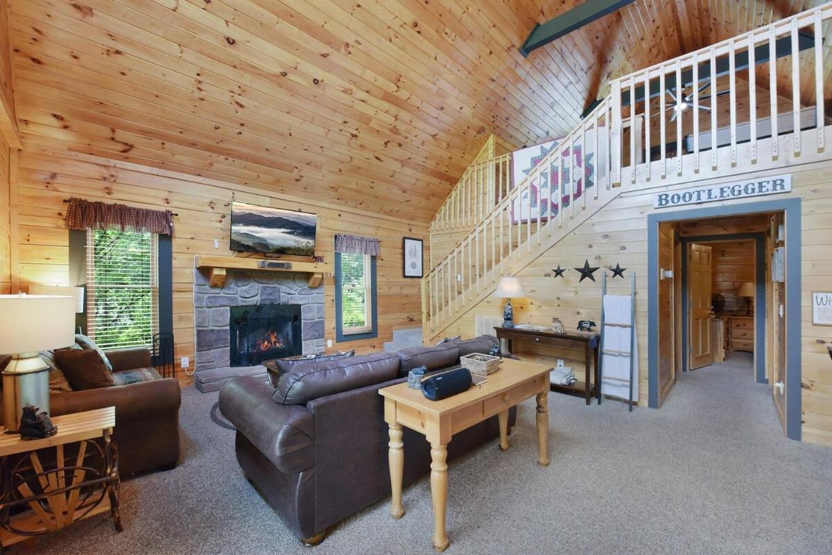 Ryes And Shine Bootlegger'S Cabin! Hot Tub* Pool* Arcade* Billiards *Ev * Pet Friendly Sevierville Bagian luar foto