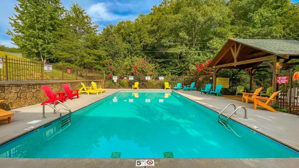 Ryes And Shine Bootlegger'S Cabin! Hot Tub* Pool* Arcade* Billiards *Ev * Pet Friendly Sevierville Bagian luar foto