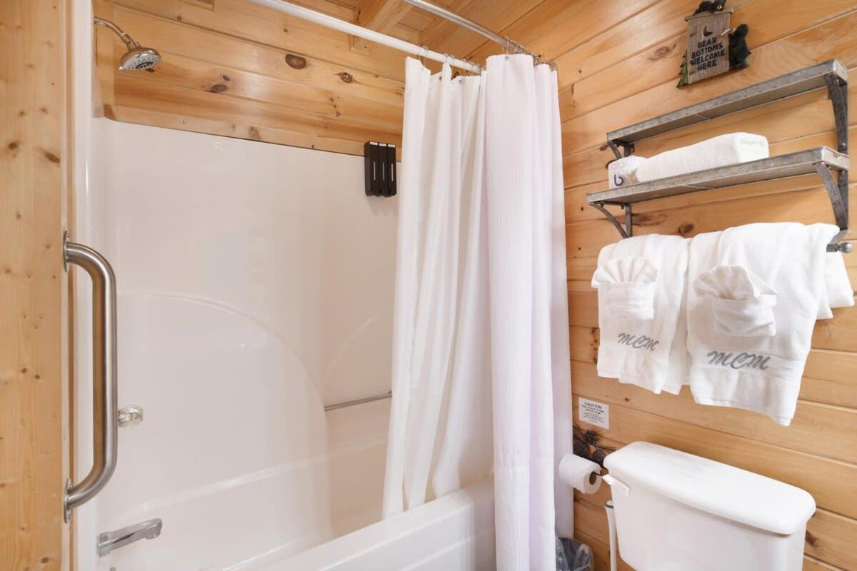 Ryes And Shine Bootlegger'S Cabin! Hot Tub* Pool* Arcade* Billiards *Ev * Pet Friendly Sevierville Bagian luar foto