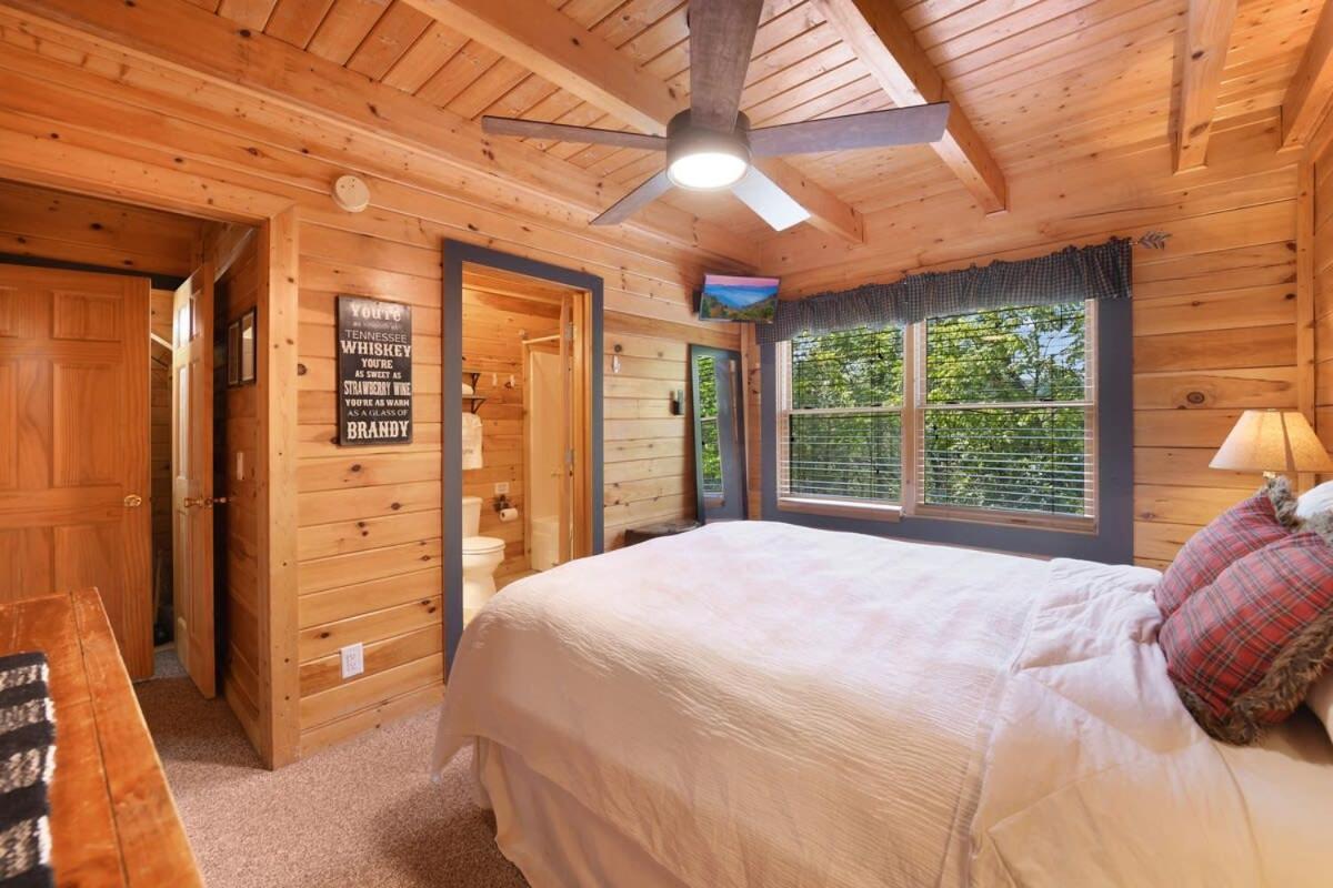 Ryes And Shine Bootlegger'S Cabin! Hot Tub* Pool* Arcade* Billiards *Ev * Pet Friendly Sevierville Bagian luar foto