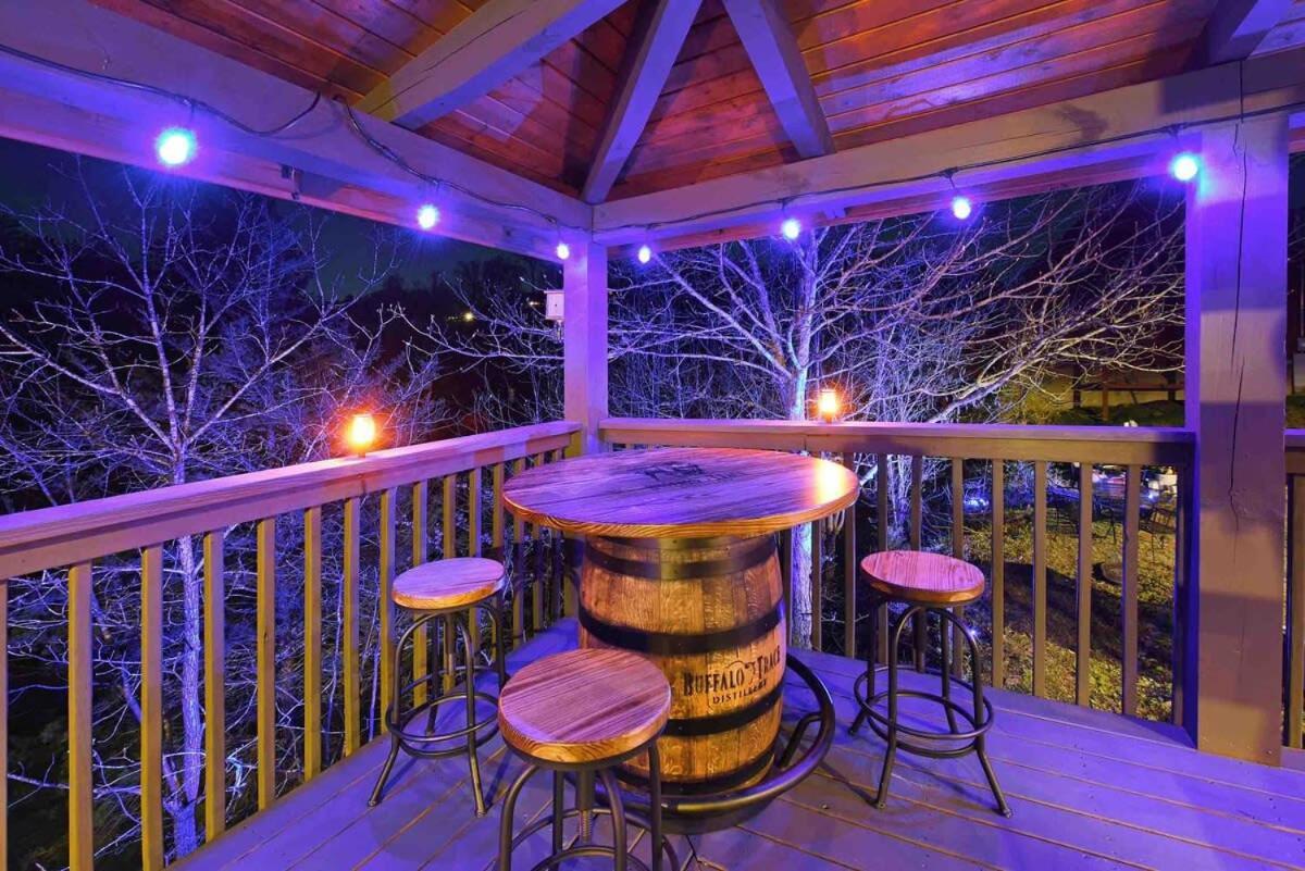 Ryes And Shine Bootlegger'S Cabin! Hot Tub* Pool* Arcade* Billiards *Ev * Pet Friendly Sevierville Bagian luar foto