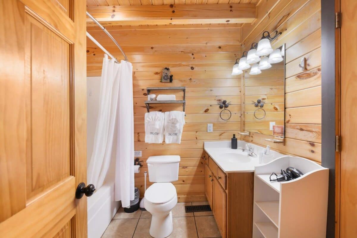 Ryes And Shine Bootlegger'S Cabin! Hot Tub* Pool* Arcade* Billiards *Ev * Pet Friendly Sevierville Bagian luar foto