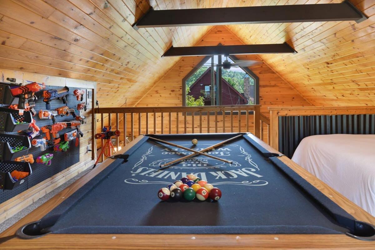 Ryes And Shine Bootlegger'S Cabin! Hot Tub* Pool* Arcade* Billiards *Ev * Pet Friendly Sevierville Bagian luar foto