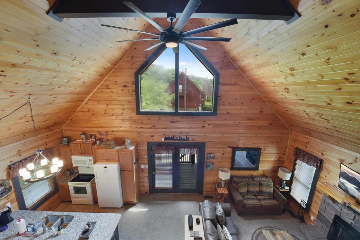 Ryes And Shine Bootlegger'S Cabin! Hot Tub* Pool* Arcade* Billiards *Ev * Pet Friendly Sevierville Bagian luar foto
