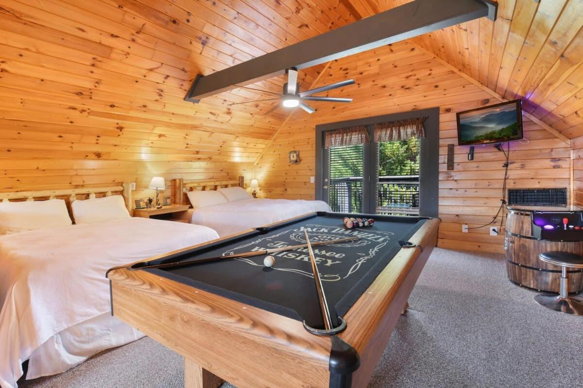 Ryes And Shine Bootlegger'S Cabin! Hot Tub* Pool* Arcade* Billiards *Ev * Pet Friendly Sevierville Bagian luar foto