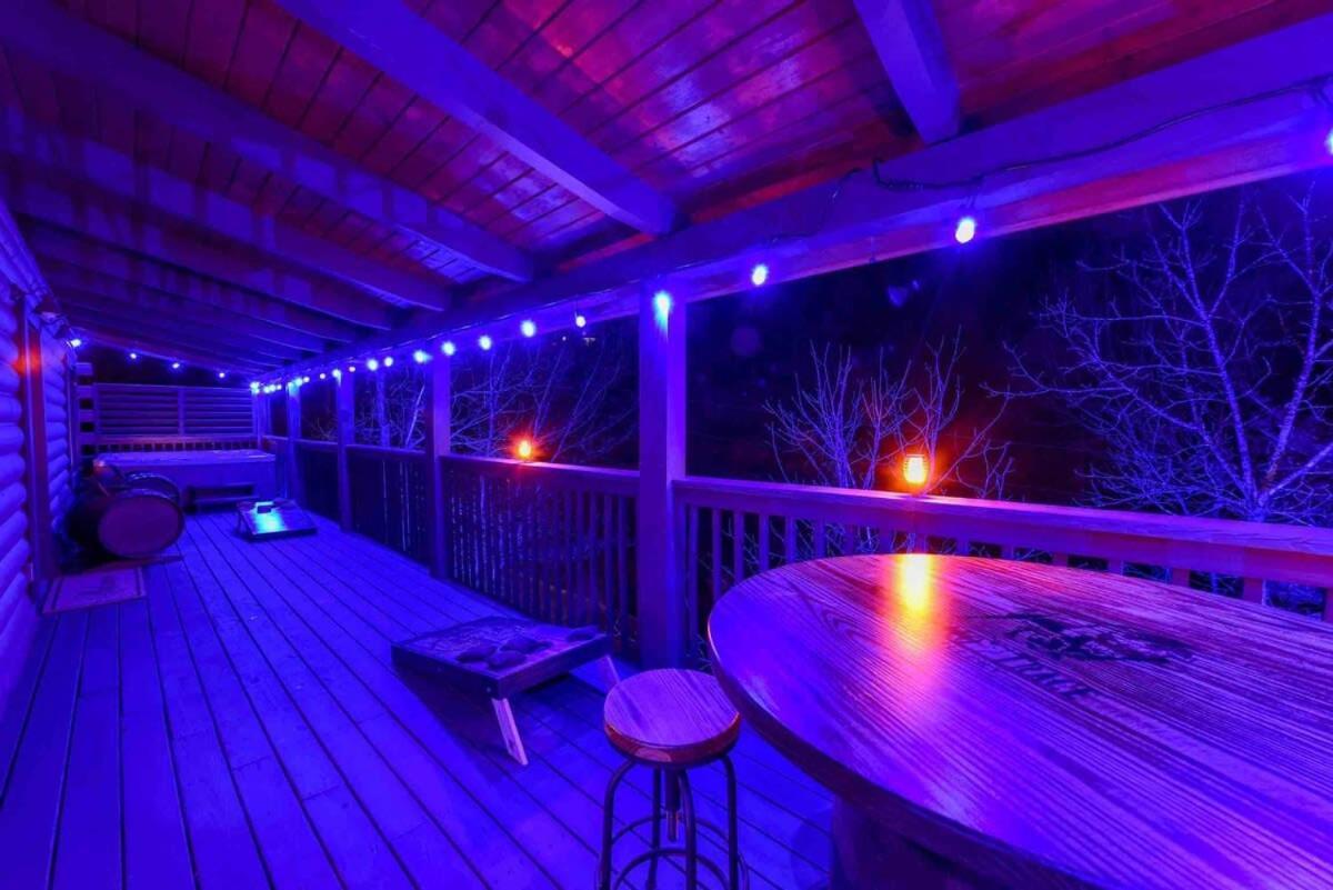 Ryes And Shine Bootlegger'S Cabin! Hot Tub* Pool* Arcade* Billiards *Ev * Pet Friendly Sevierville Bagian luar foto