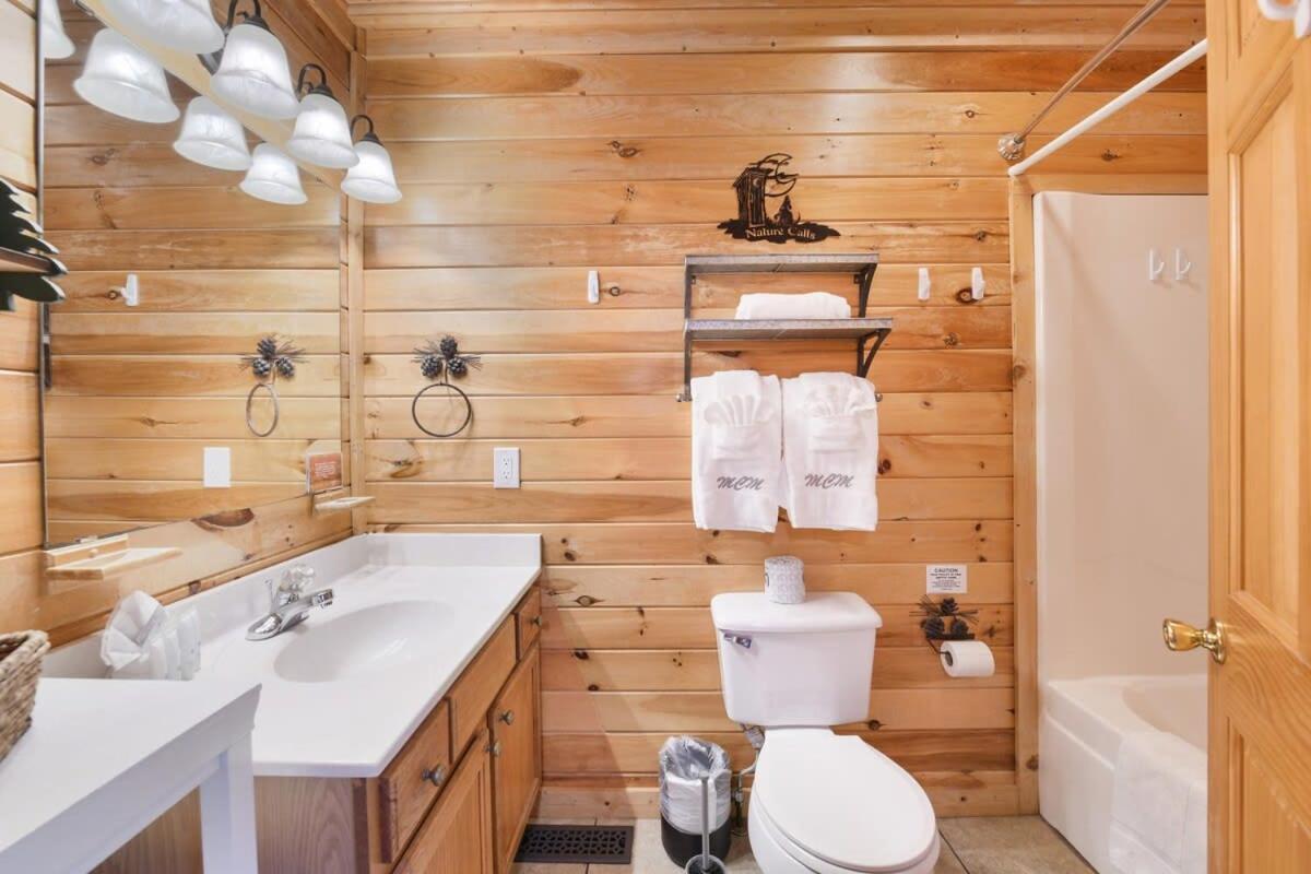 Ryes And Shine Bootlegger'S Cabin! Hot Tub* Pool* Arcade* Billiards *Ev * Pet Friendly Sevierville Bagian luar foto