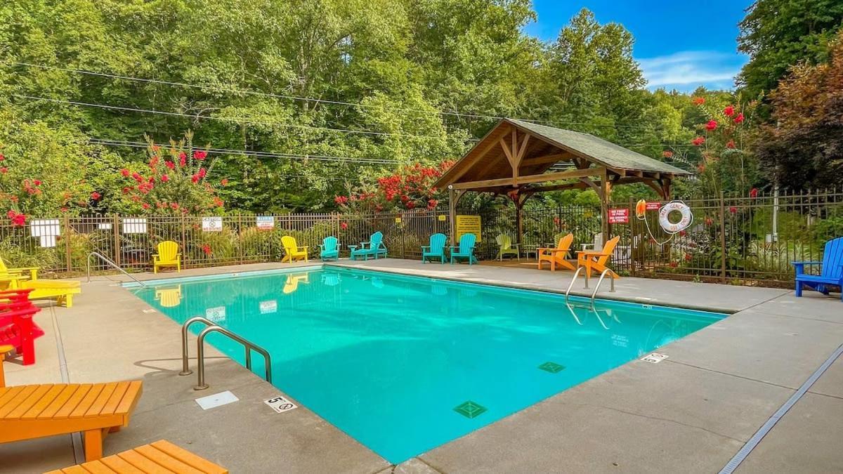 Ryes And Shine Bootlegger'S Cabin! Hot Tub* Pool* Arcade* Billiards *Ev * Pet Friendly Sevierville Bagian luar foto
